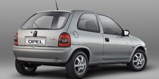 OPEL CORSA LITE 1.4i Sport (AC) April 2006