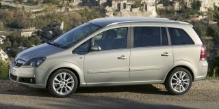 OPEL ZAFIRA 1.8 Enjoy Panoramic