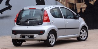 PEUGEOT 107 1.0 Urban February 2013