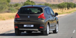 PEUGEOT 3008 1.6 THP Premium-Leather
