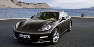 PORSCHE PANAMERA image 1