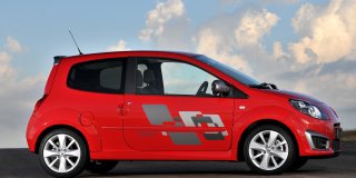 RENAULT CLIO 3 2.0 RS January 2010