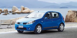 RENAULT SANDERO image 1