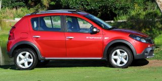RENAULT SANDERO 1.6 Stepway June 2011