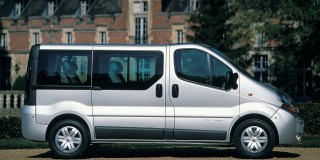 Renault Trafic 1.9dci Passenger April 2006