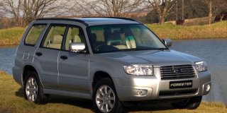 SUBARU FORESTER image 1
