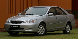TOYOTA CAMRY 2.4 GLI AT April 2003