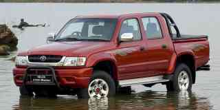 TOYOTA HILUX 2700i D/cab 4x4 Raider