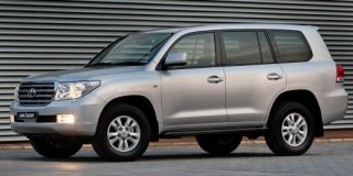 TOYOTA LAND CRUISER 200 4.5 D-4d VX AT November 2009