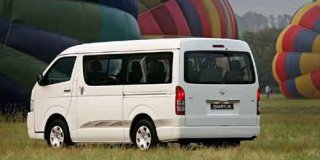 TOYOTA QUANTUM 2.5 D-4d 10-Seater BUS