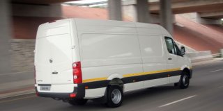 VOLKSWAGEN CRAFTER 35 2.5tdi 120kw MWB Panelvan