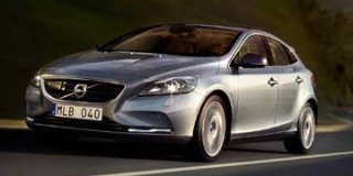 VOLVO V40 T3 Essential