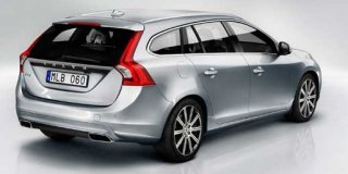 VOLVO V60 image 1