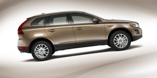 VOLVO XC60 image 1